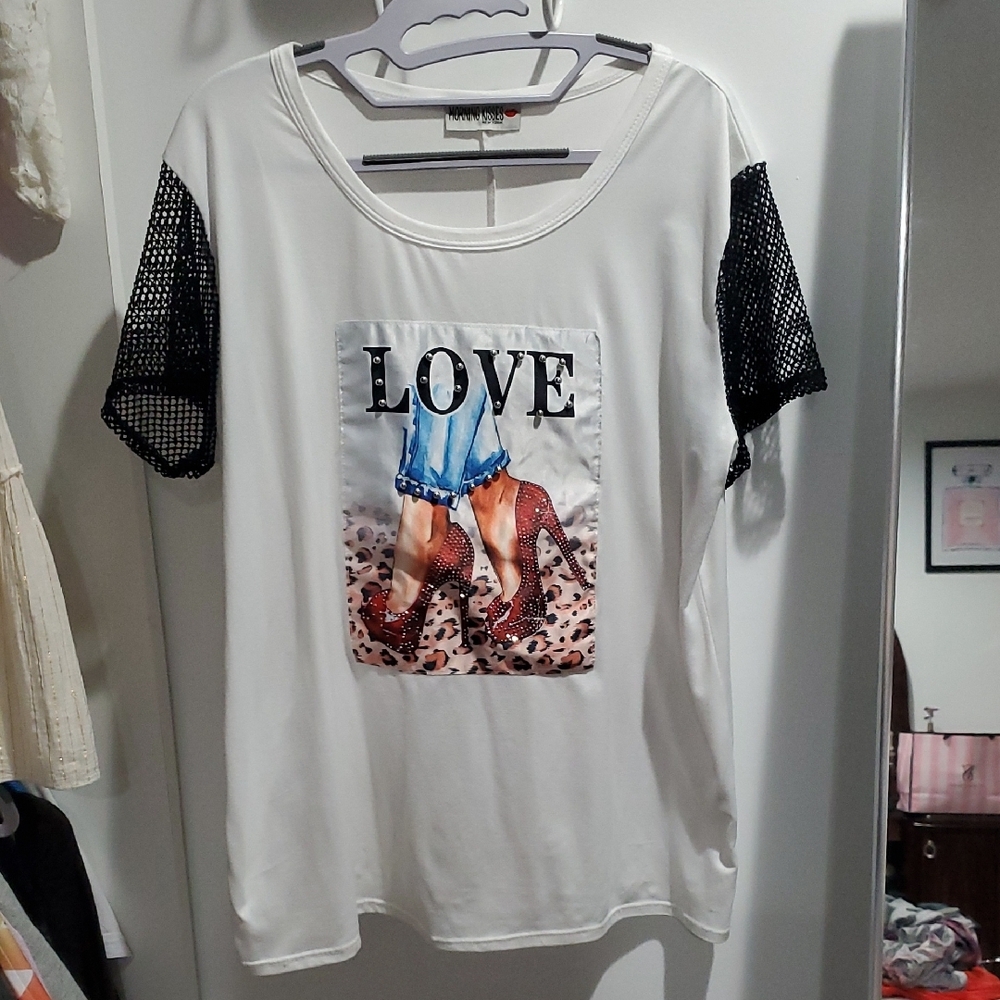 White and Black Graphic Tee Relaxed Fit
